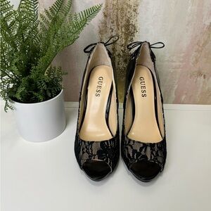 Guess Black lace patent open toe Size 7
